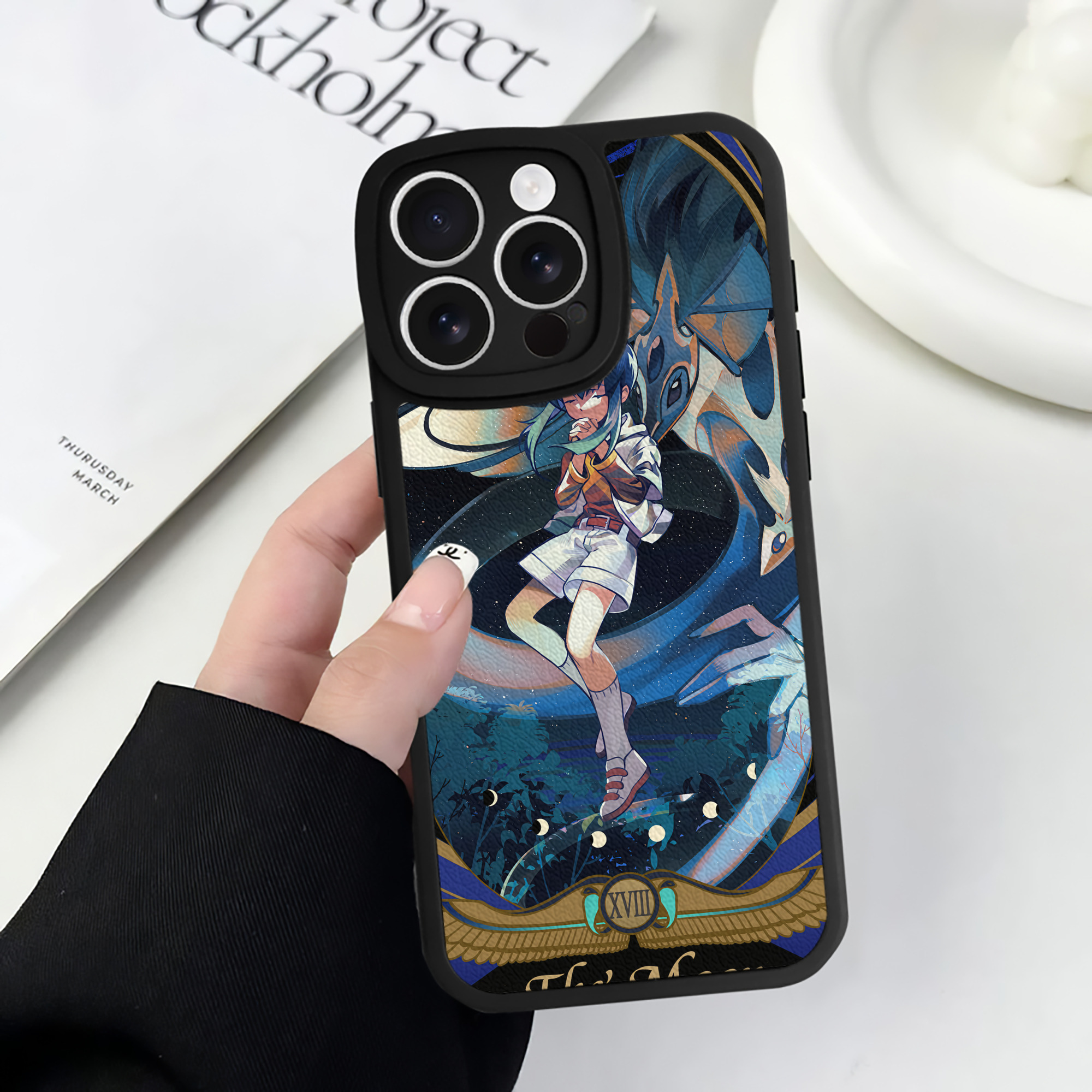 （画像用） 遊☆戯☆王 Yu-Gi-Oh! 【iPhone 16シリーズ対応】シリコンスマホケース（レザー調） 材質：シリコン